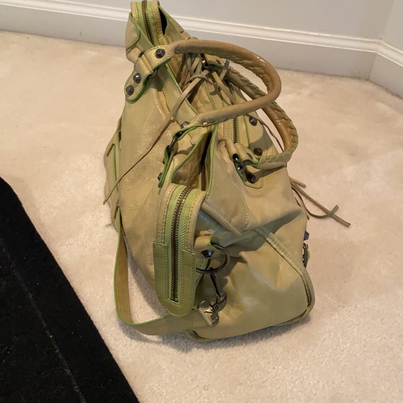 Besso City Fringe Bag - Picture 4 of 13